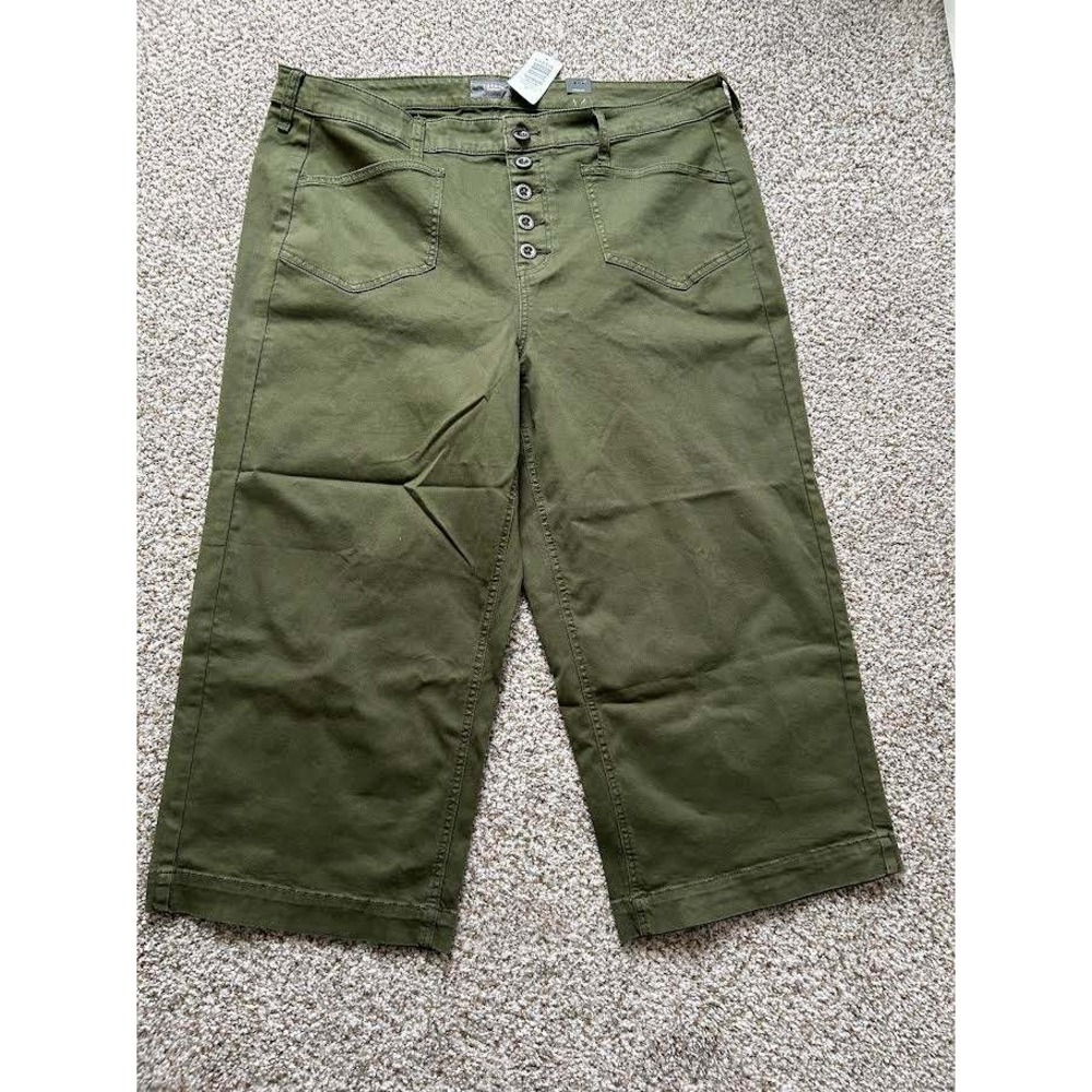 Torrid Crop Wide Leg Stretch Twill High Rise Patch Pocket Pants Green 20